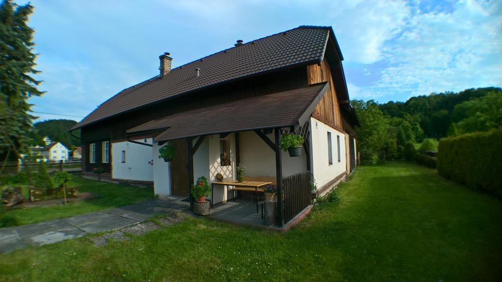 Вилла Chalupa Pod Drabskymi Svetnickami Мнихово-Градиште Экстерьер фото